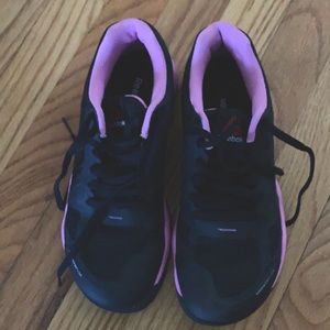 Reebok CrossFit women’s training shoe size 6.5